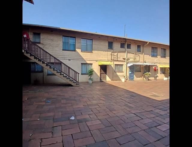 3 BEDROOM DUPLEX FOR SALE IN MONTCLAIR